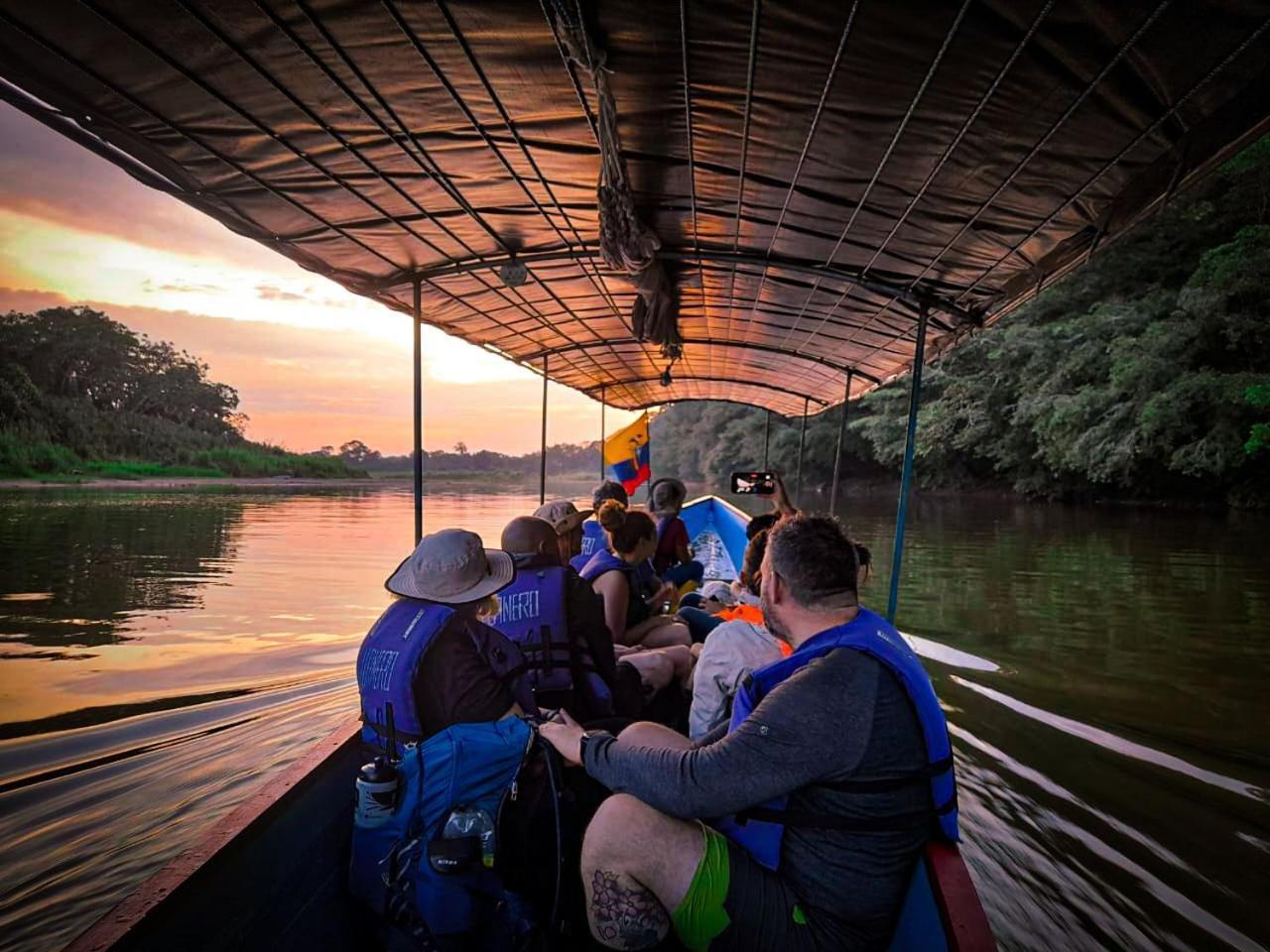 Gaia Amazon Eco Lodge Ahuano エクステリア 写真
